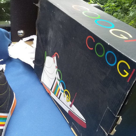 Coogi mens high tops